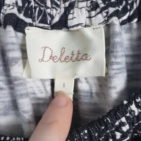 Anthro deletta reeve black white cold shoulder top - Picture 6 of 6